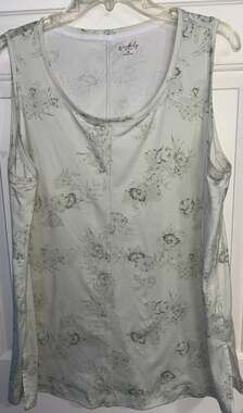 Wonderly Studio Tank Top Womens 1X Green Floral Sleeveless Casual Cami Blouse